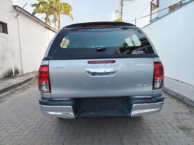 TOYOTA HILUX DOUBLE CAB – WITH CANOPY